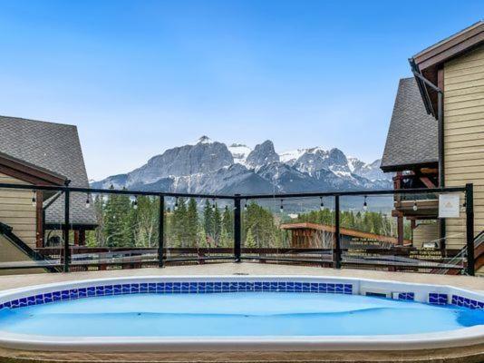 3 Bedroom Condo By Canadian Rockies Vacation Rentals 캔모어 외부 사진